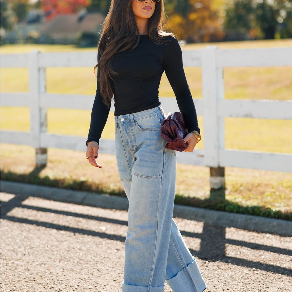 Le Lis Light Blue Wide-Leg Patch Pocket Jeans - Picture 7 of 13